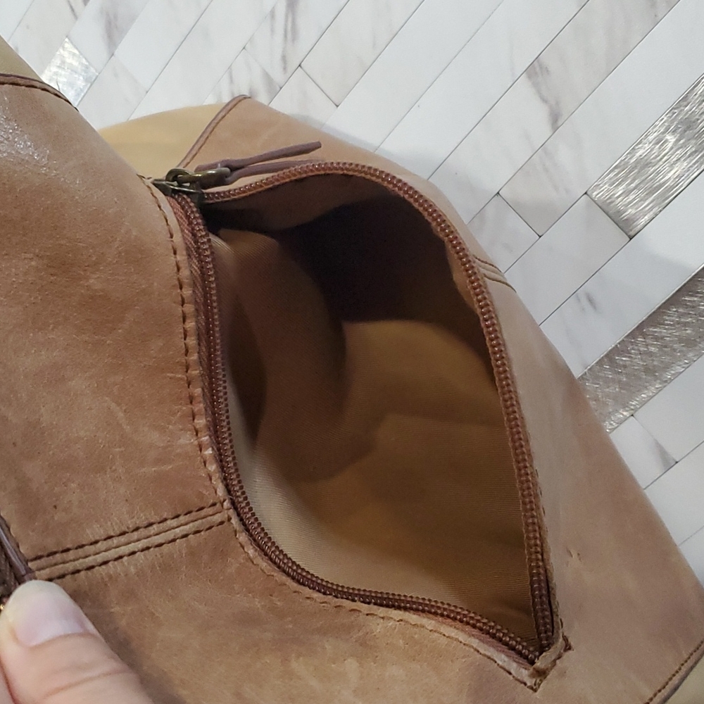 The Sak brown leather purse - Picture 11 of 16